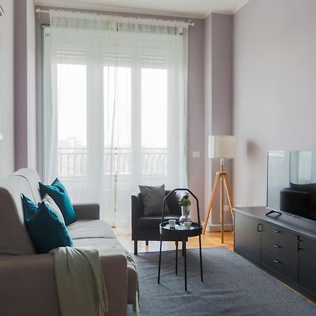 The Best Rent - Spacious One-Bedroom Apartment In Moscova District Milan Bagian luar foto