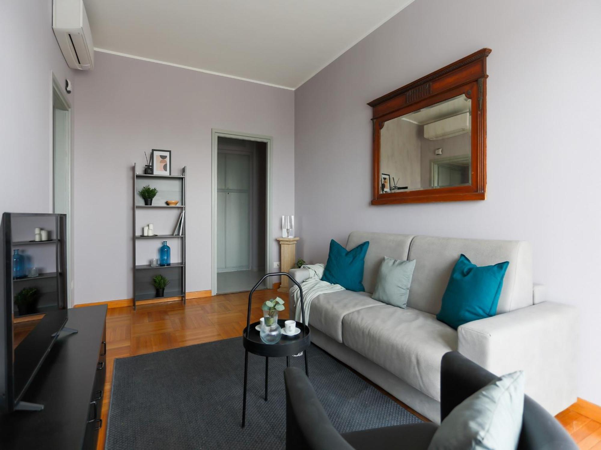 The Best Rent - Spacious One-Bedroom Apartment In Moscova District Milan Bagian luar foto